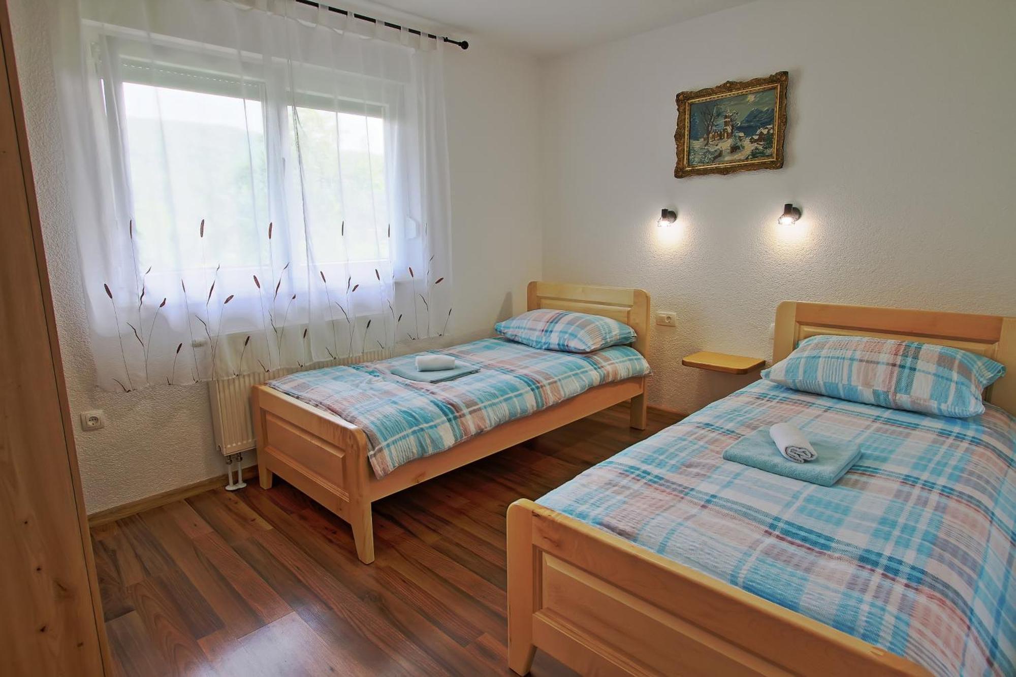 Holiday House Green Oasis Otočac Exterior foto